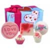 LOVE - SET da BAGNO CON BOMBE FRIZZANTI e SAPONI 1