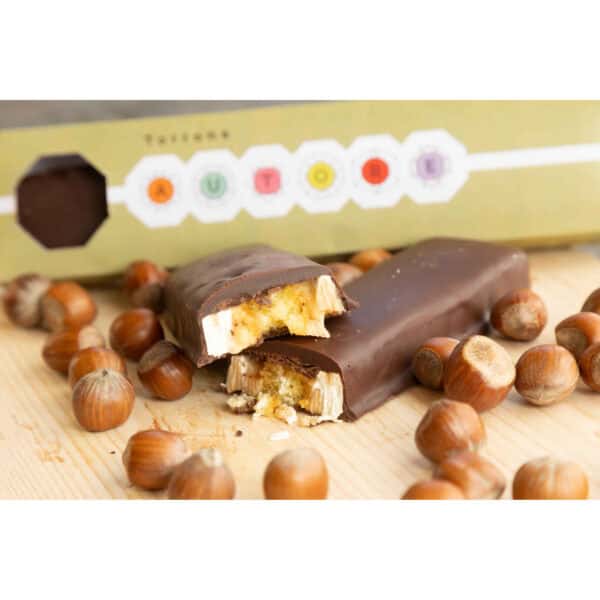 TORRONE FRIABILE con CUORE DI PAN DI SPAGNA RICOPERTO DI CIOCCOLATO