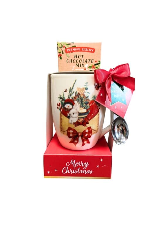 mug in ceramica con preparato per cioccolata calda merry christmas