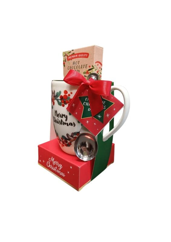 mug in ceramica con preparato per cioccolata calda merry christmas