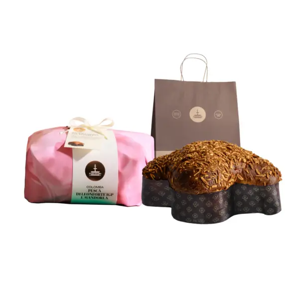 colomba con canditi di pesca di leonforte igp e mandorla