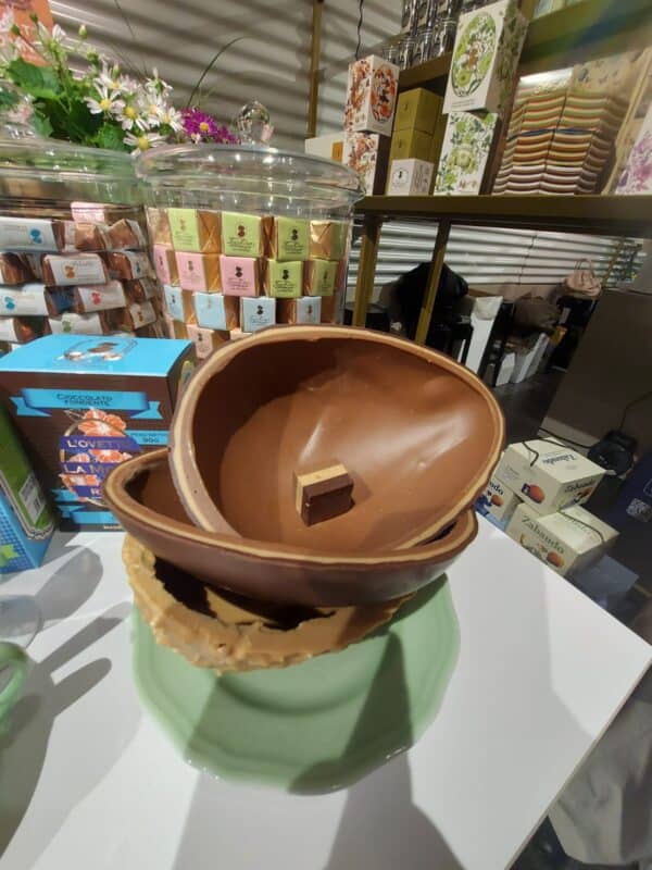 uovo gianduia tre gusti